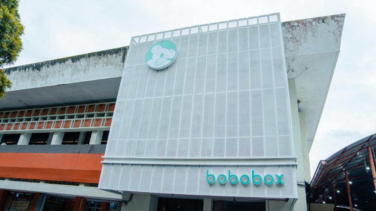 Hotel Bobopod Alun-Alun, Malang Zewnętrze zdjęcie