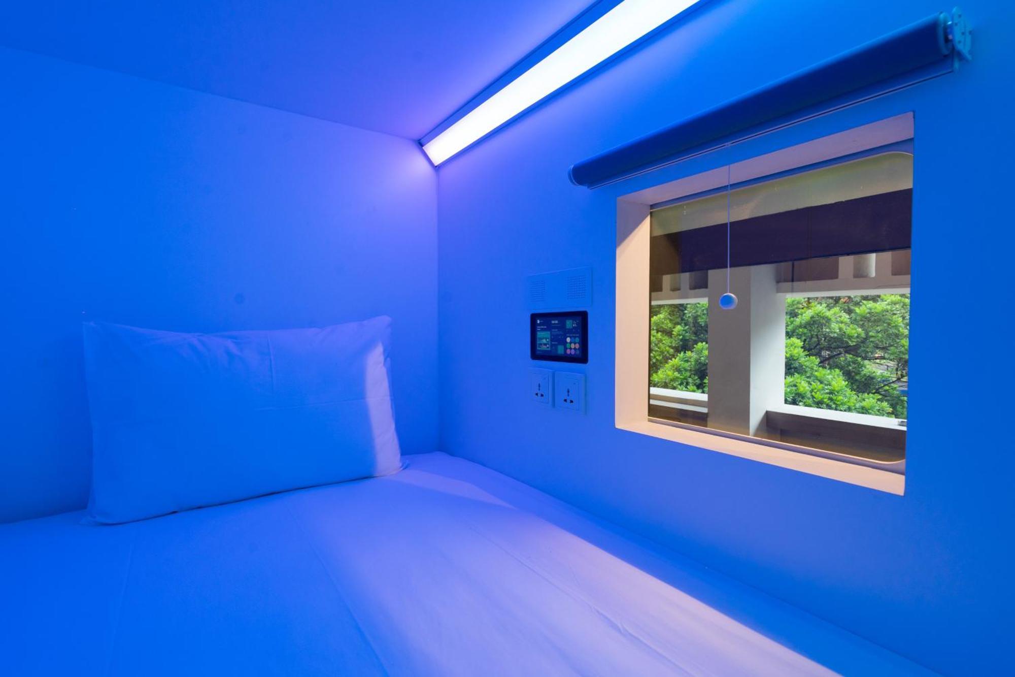 Hotel Bobopod Alun-Alun, Malang Zewnętrze zdjęcie