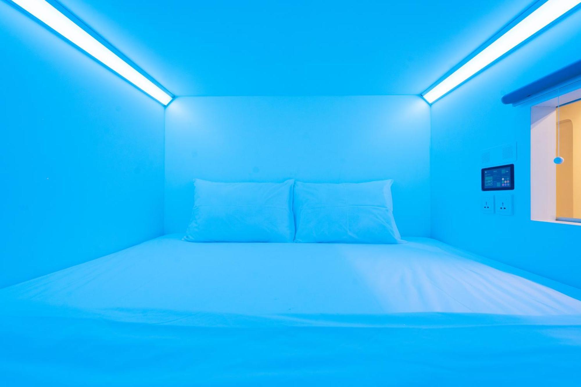 Hotel Bobopod Alun-Alun, Malang Zewnętrze zdjęcie